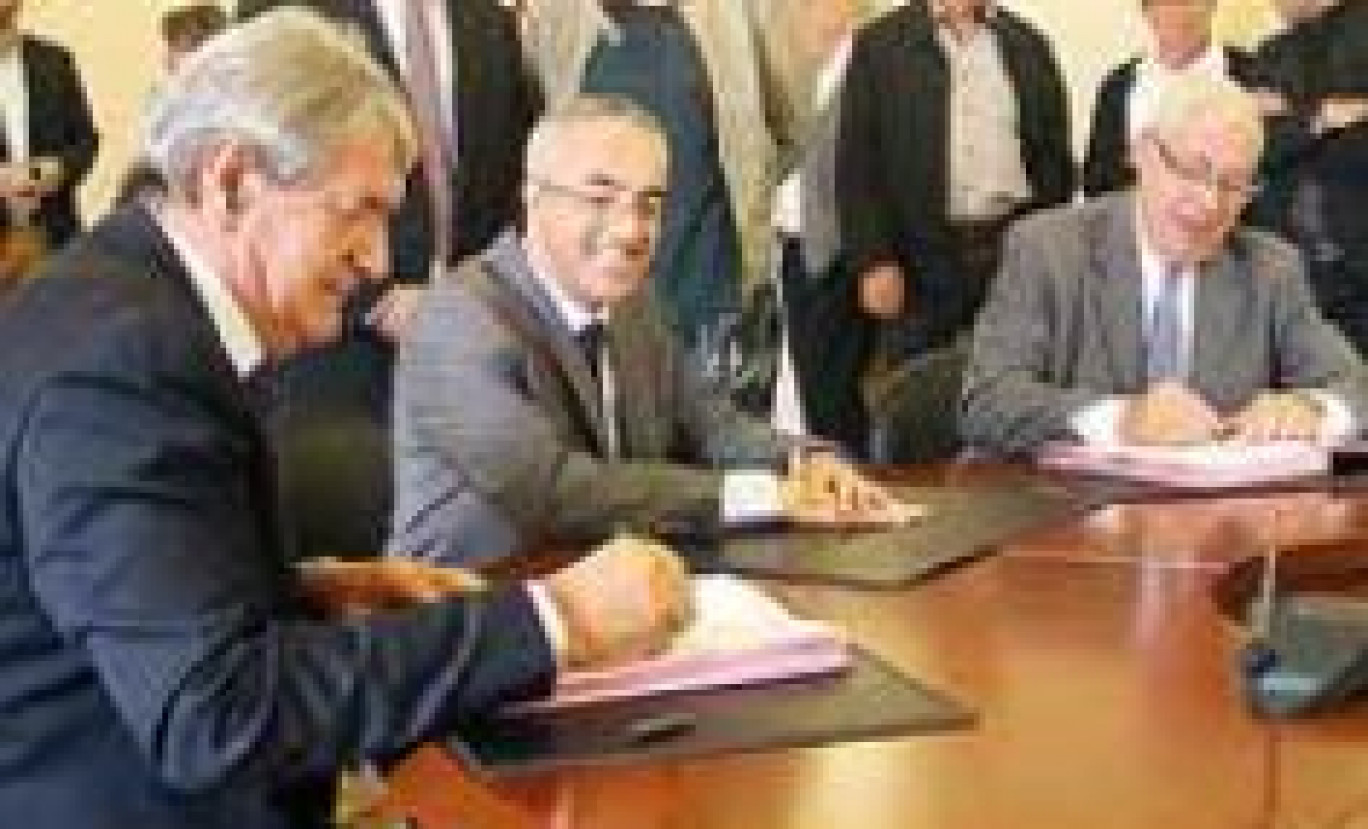 Signature d’un contrat de délégation de service public pour la gestion de la station d’épuration de Lunéville, le 26 septembre.