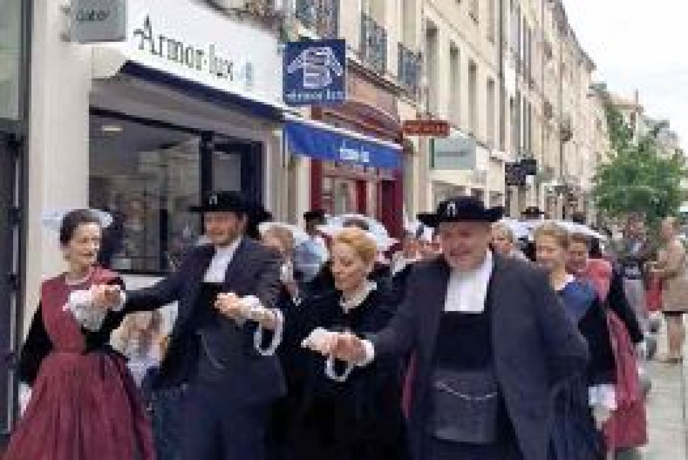 Un vent breton souffle sur la cité ducale. Armor-lux, l’entreprise bretonne de confection s’est ancrée début septembre rue des Dominicains.