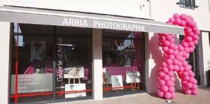À Briey, le magasin Arria aux couleurs d’Octobre Rose. 