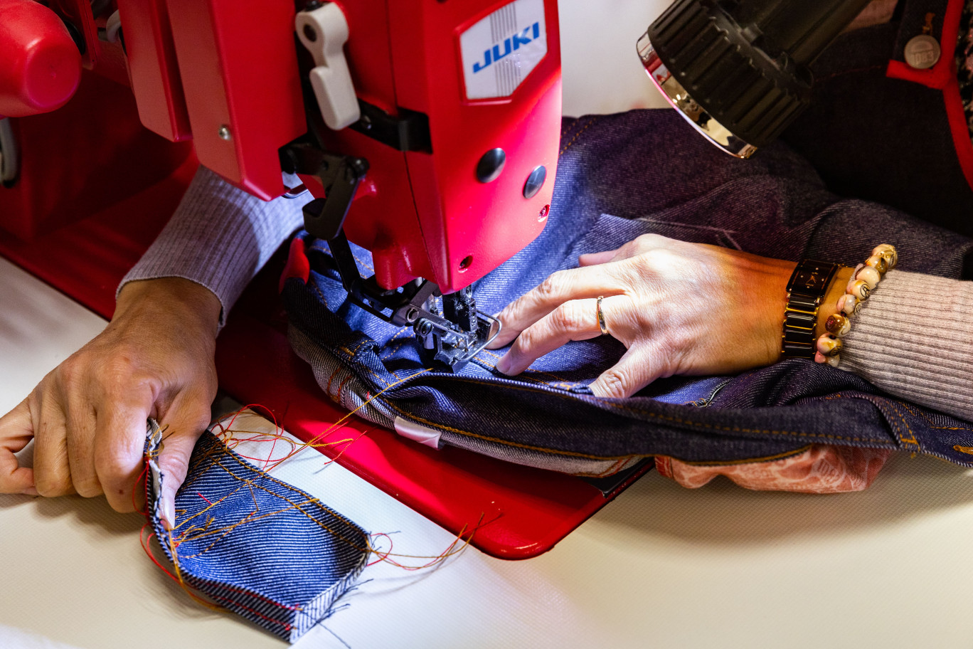 Le fabricant de jeans 1083 créera un nouvel atelier de confection