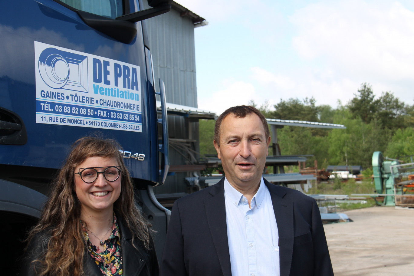 Mélany De Pra, directrice financière et administrative, et Olivier, son père, président de De Pra Ventilation, annoncent une poursuite de développement de l’entreprise familiale réfléchie et mesurée.