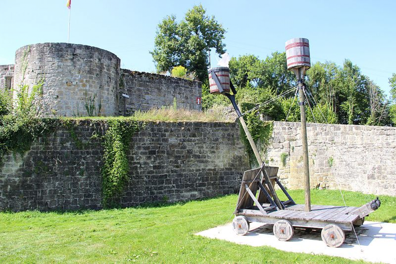 L’association CHAM cherche des bénévoles pour la restauration du rempart de Dun-sur-Meuse