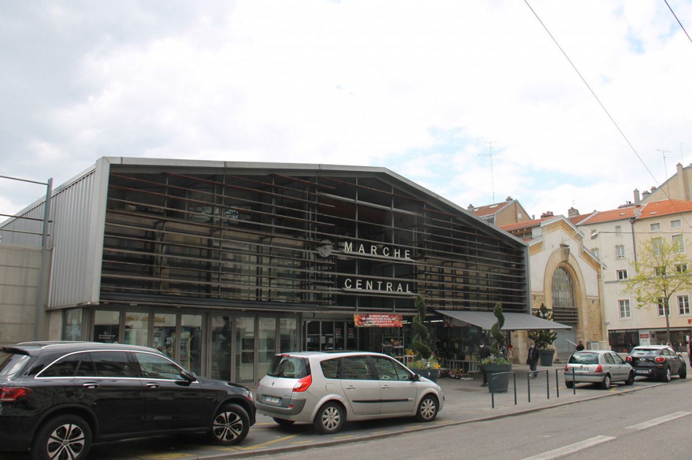 Espace de convivialité au marché central de Nancy