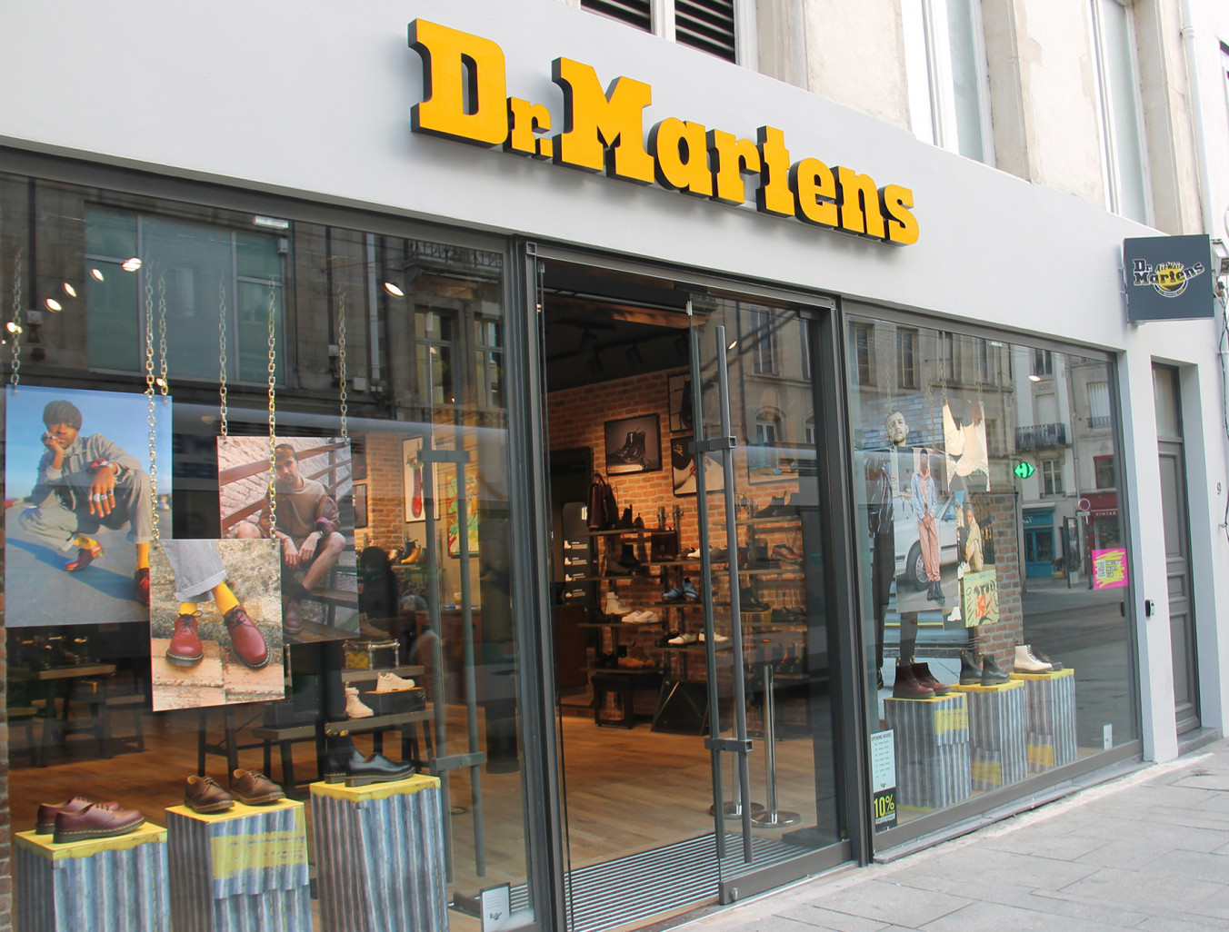 Dr martens on sale magasin usine