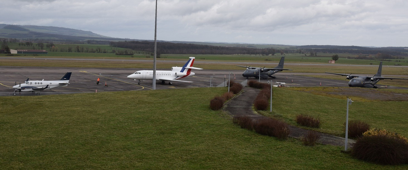 © L’aéroport Epinal-Mirecourt.