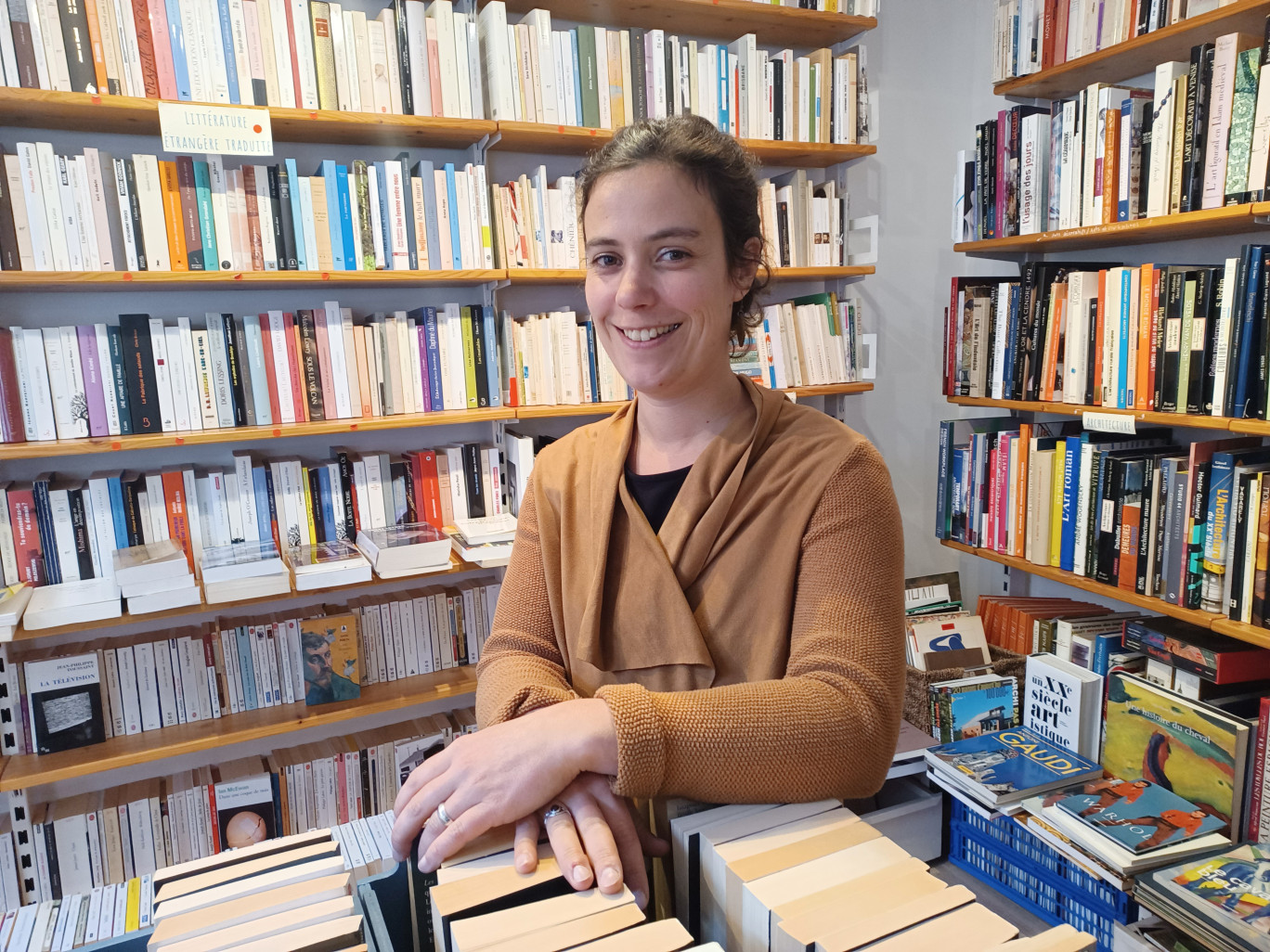 Plus que jamais, dans les incertitudes des temps présents, Hélène Thomas reste convaincue de l’importance du commerce de proximité, comme vecteur de liens humains.