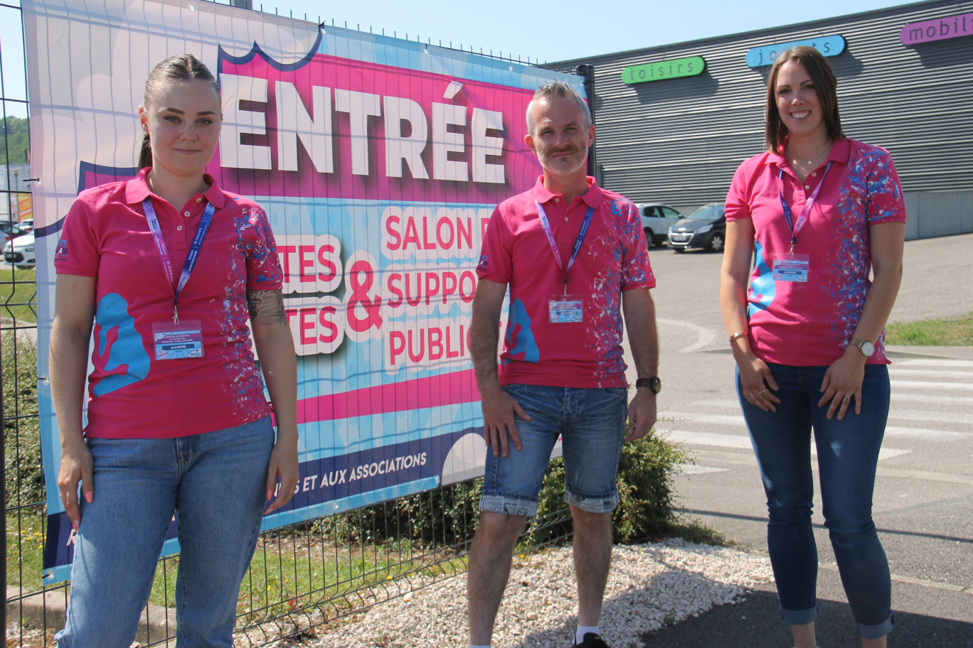 Damien Hazotte, pilote de France Marquage Concept, et son équipe ont accueilli le 16 juin les visiteurs à l’occasion de leur traditionnelle JPO sur leur site de Dommartin-lès-Toul.