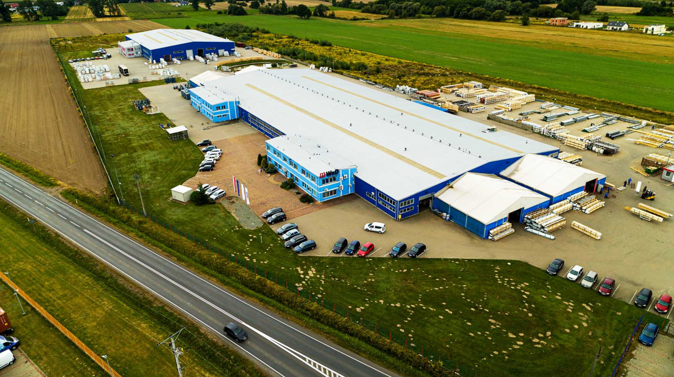 WnD appartient au groupe polonais Oknoplast, spécialisée dans la fabrication de fenêtres PVC. La marque entend créer une cinquantaine de magasins en propre d’ici 2025 dont deux en Lorraine.