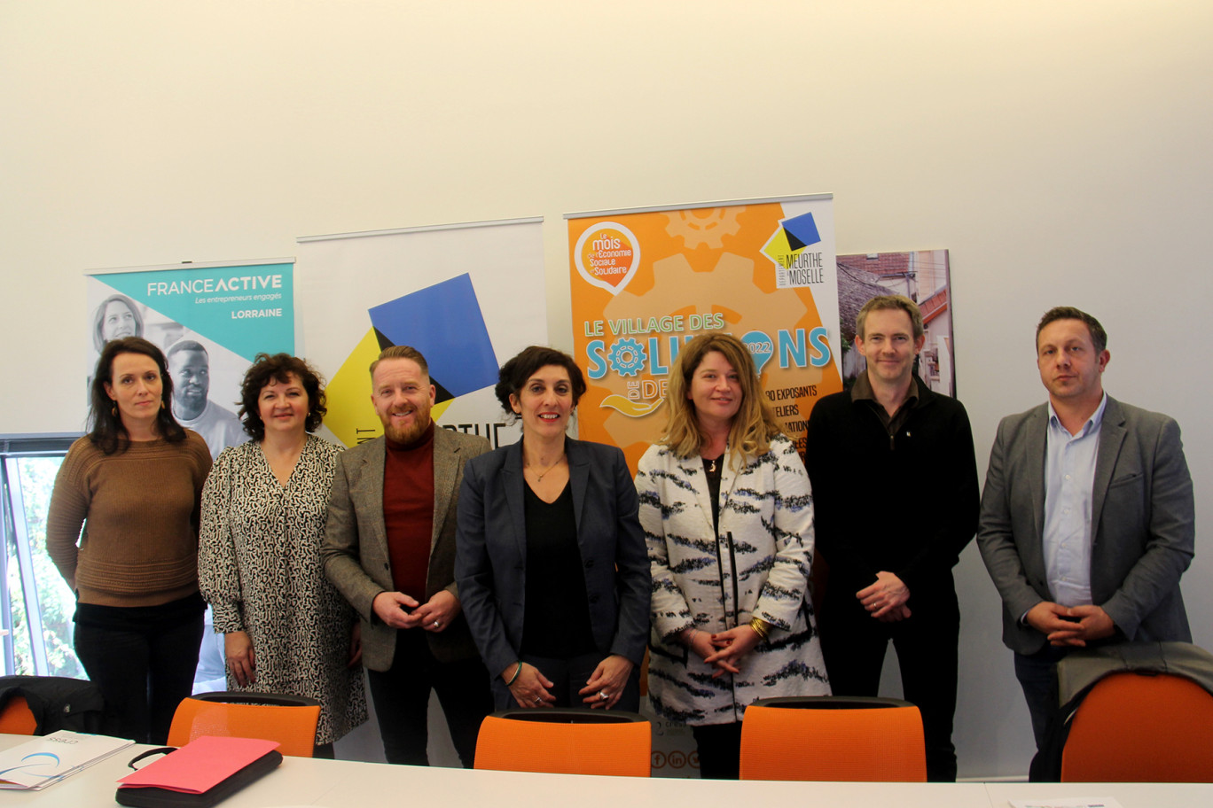 Le Conseil départemental de Meurthe-et-Moselle, présidé par Chaynesse Khirouni (au centre) et l’ensemble de ses partenaires organisent les 4 et 5 novembre le Village des solutions de demain à l’Hôtel du Département à Nancy.