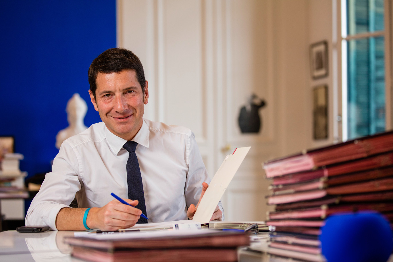 «Nous voulons que l’État nous entrave moins dans nos actions, mais s’occupe plus de ce qui le regarde, c’est-à-dire le régalien», assure David Lisnard, président de l’Association des maires de France. © J. Kélagopian
