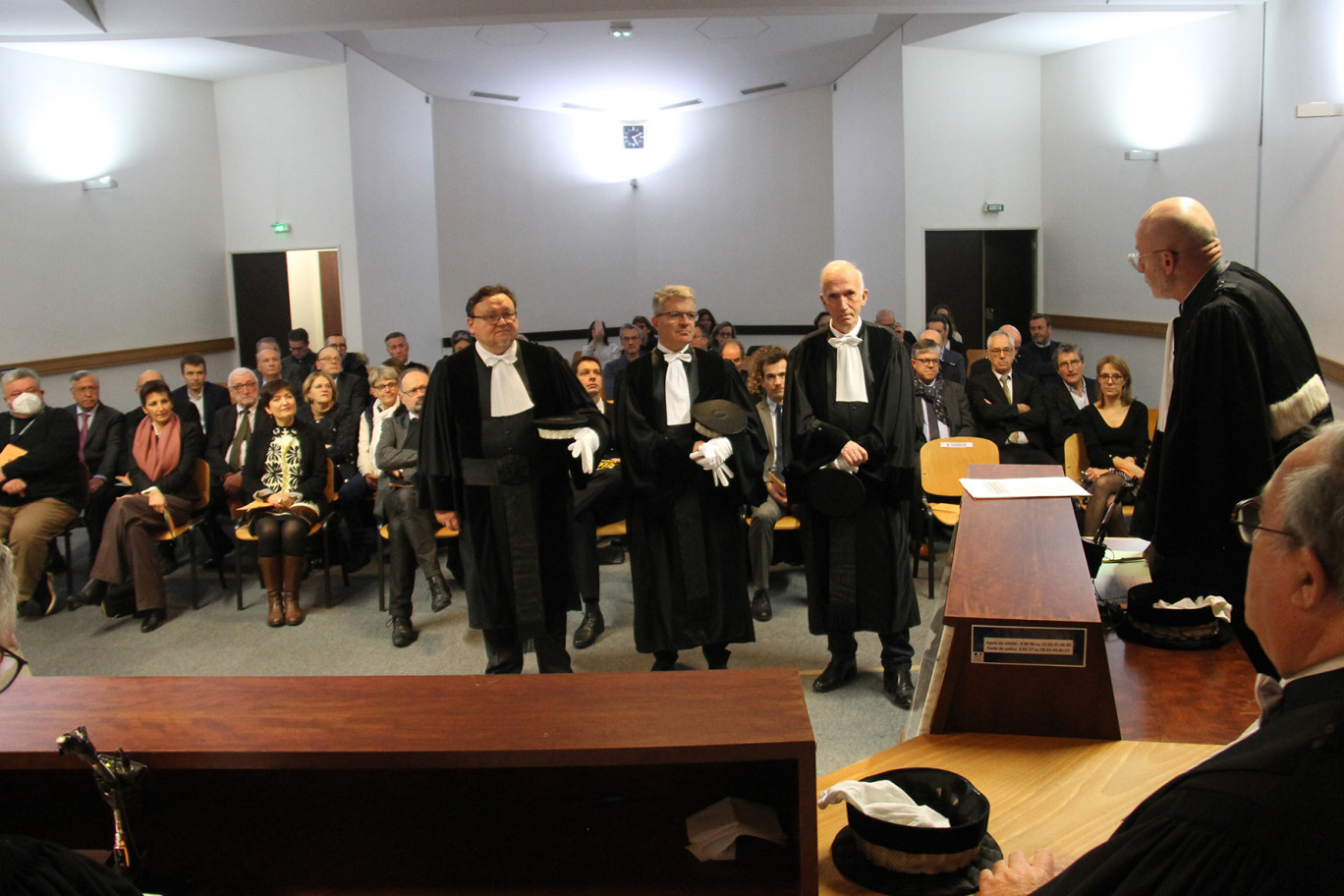 Trois nouveaux juges, Alain Hellenthaler et Franck Sarre élus en novembre et Étienne Demarque, qui revient pour un dernier mandat, rejoignent le tribunal de commerce de Nancy.