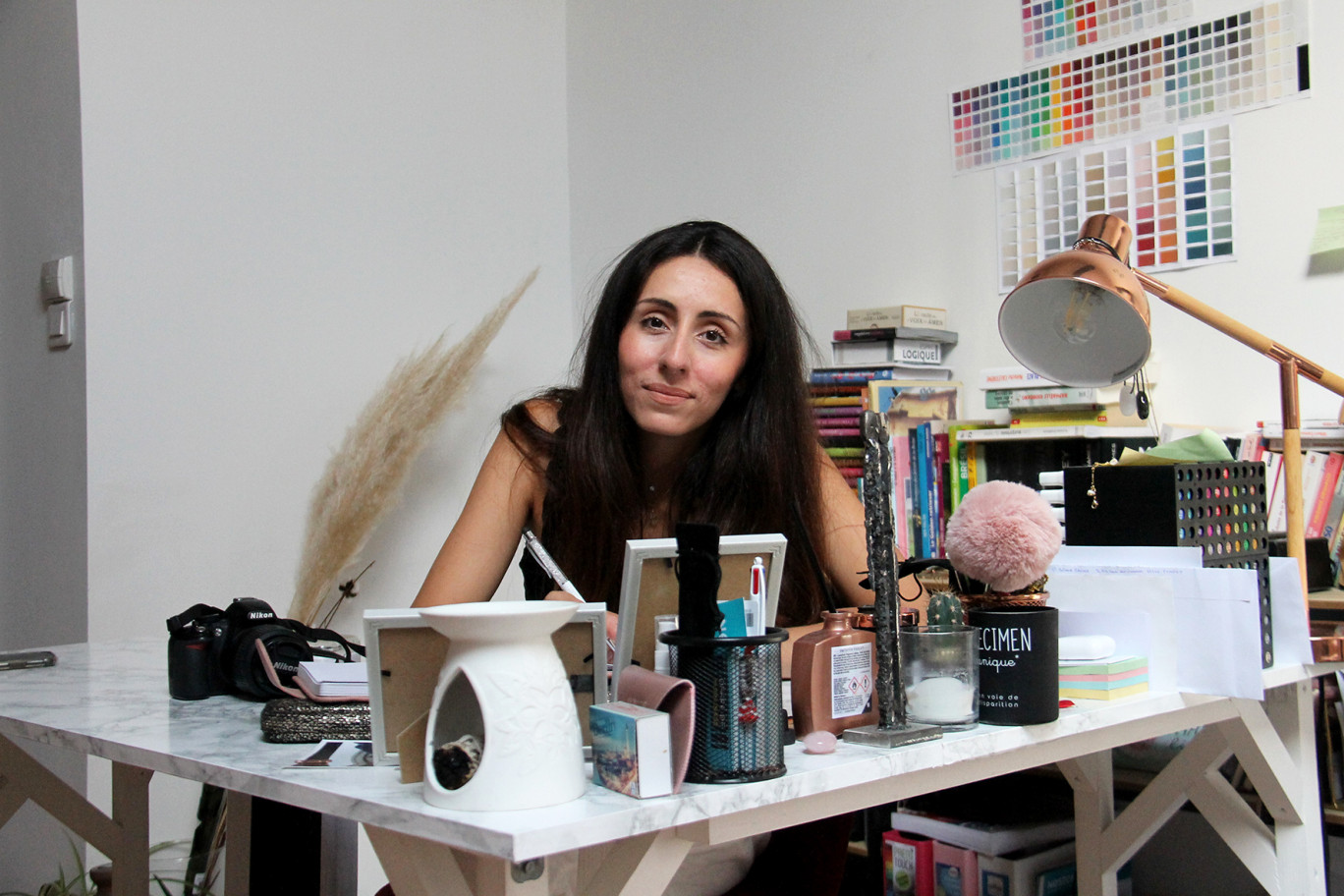 Ancienne infirmière, Élanie Baume a fait un virage à 180 degrés en créant son agence de communication Elleladit.