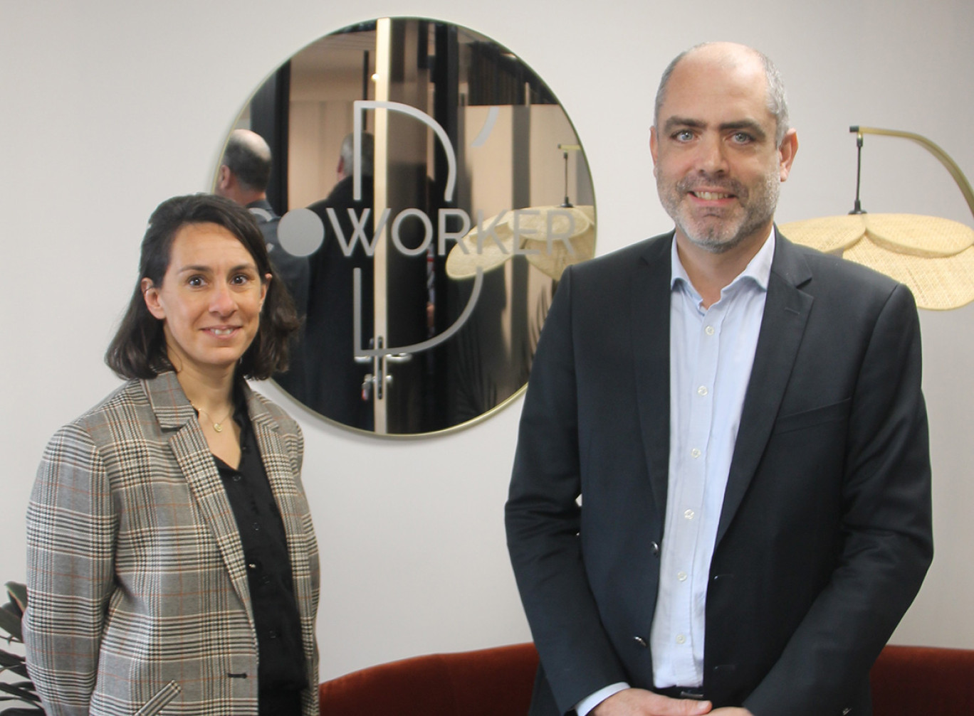 Agnès Ramé, directrice générale de B’CoWorker et Éric Losfeld, directeur du patrimoine du Groupe BMG lors de l’inauguration du B’CoWorker de l’immeuble le Neuf à Villers-lès-Nancy.