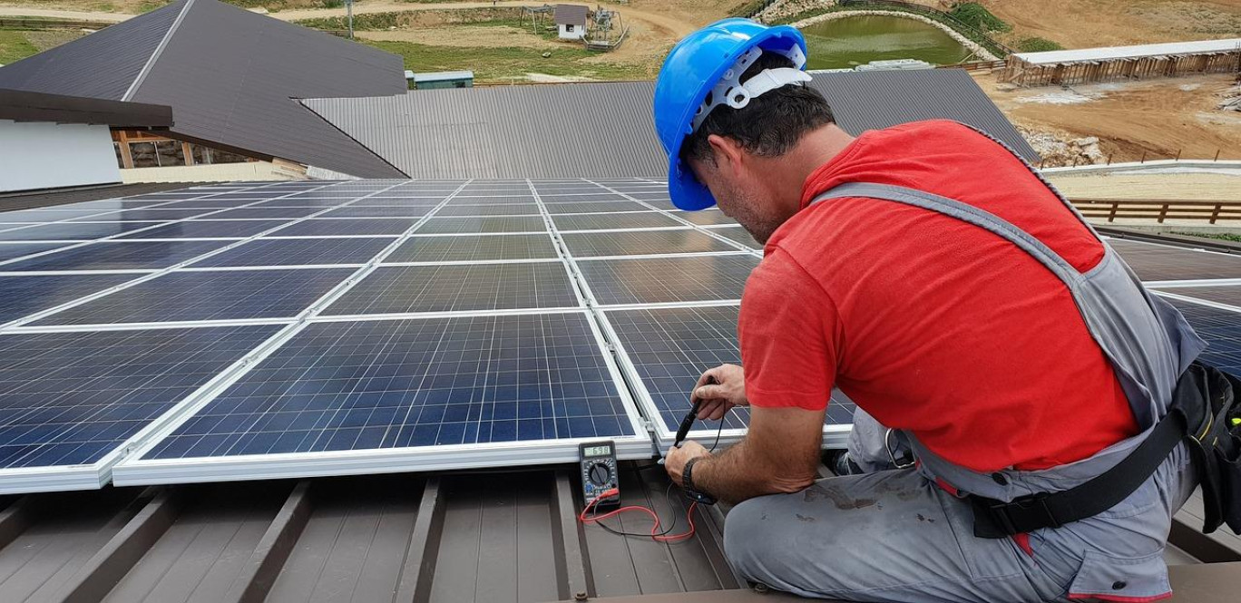 Histoire d’avoir les compétences nécessaires pour ne pas laisser passer le marché en devenir du photovoltaïque, la Fédération du BTP 54, la Capeb et l’État viennent de mettre en place un véritable écosystème d’accompagnement.