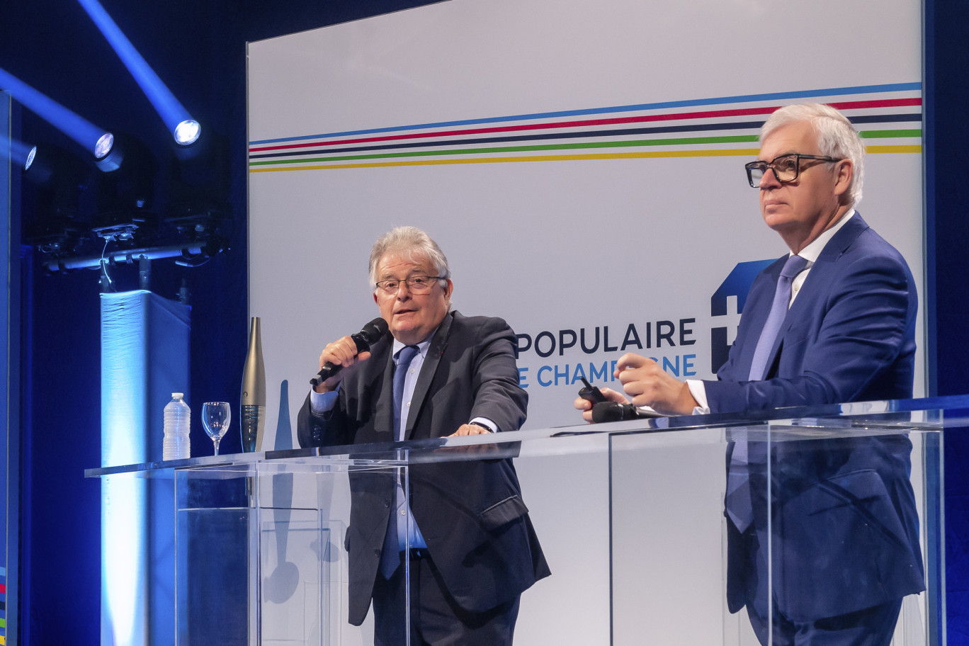 (c) BPALC. Thierry Cahn, le président du Conseil d’administration de la BPALC et Dominique Garnier, son directeur général lors de la présentation des résultats 2023 de la banque coopérative.