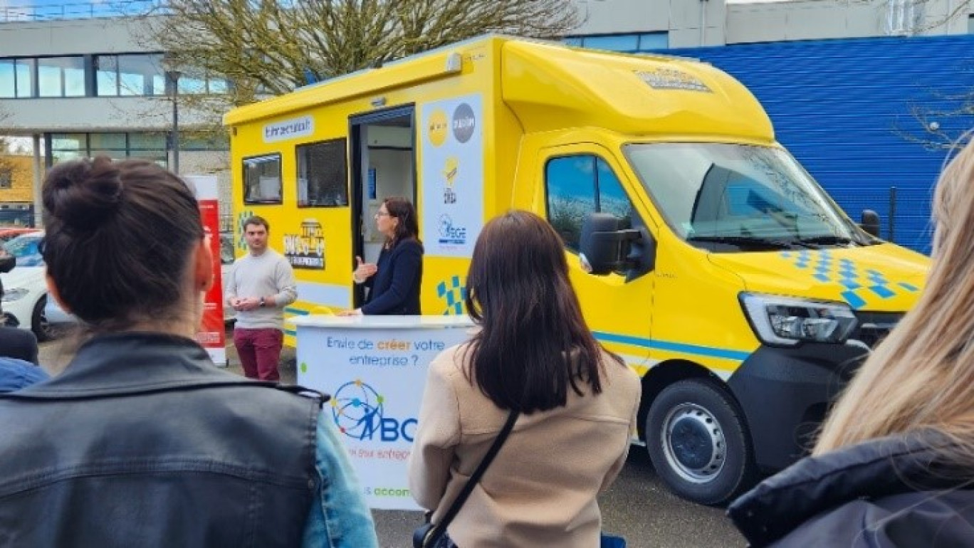 © Bpifrance Jusqu’à la fin 2026, le Bus de l’entrepreneuriat de Bpifrance et BGE Alsace-Lorraine interviendra dans une vingtaine de quartiers prioritaires de la politique de la ville en Meurthe-et-Moselle, Moselle et en Meuse.