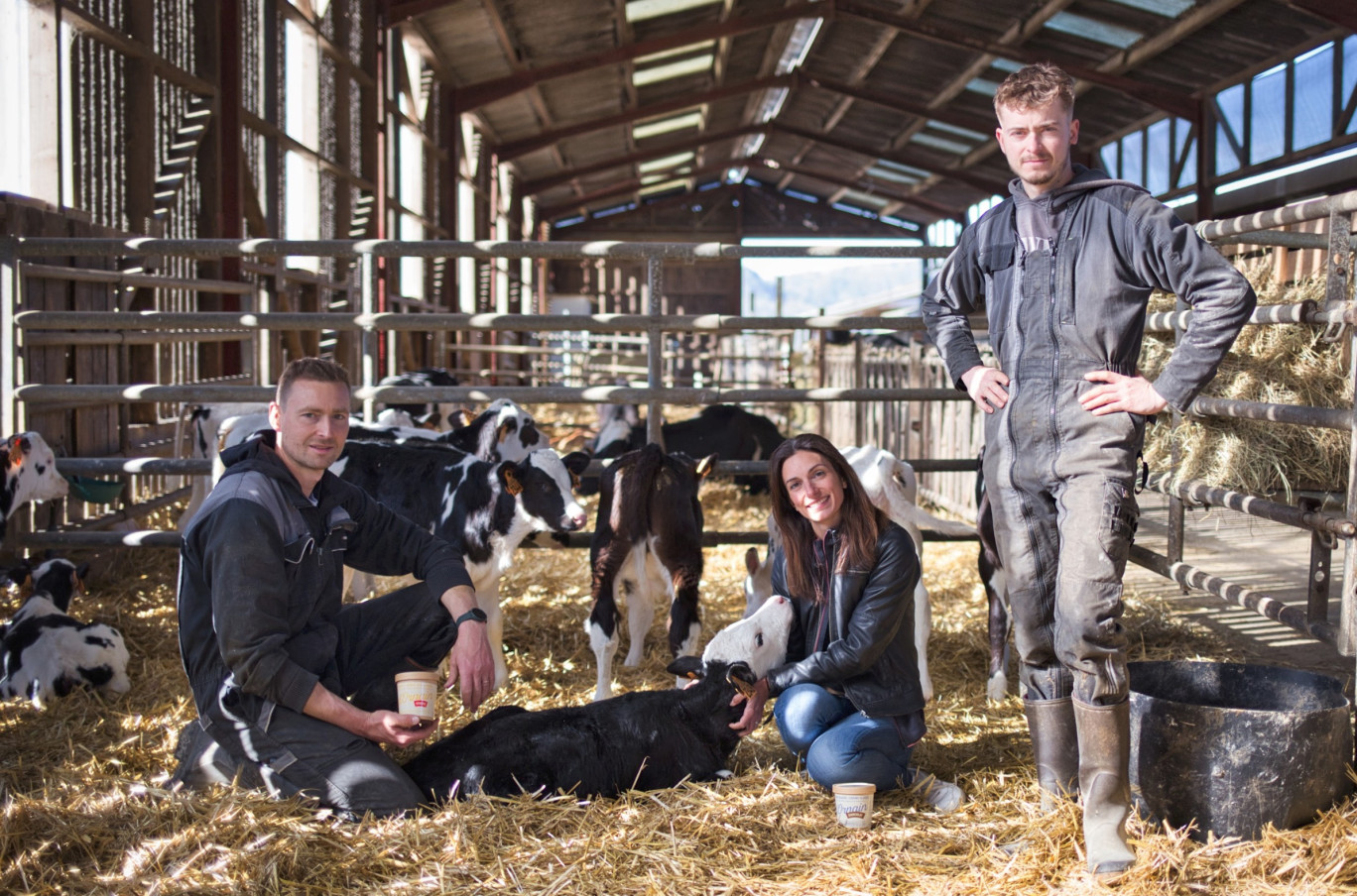 © Benjamin Prost -Jérôme, Céline Et Nathan Philippe au coeur de la ferme du Val d'ornais de Longeville-en-Barrois