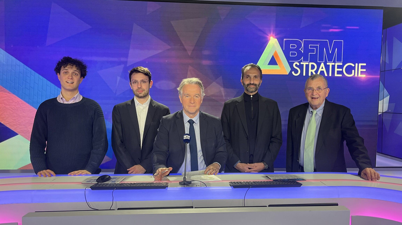 © BFM Stratégie. Matthieu Ostertag (à gauche), élève-ingénieur à Mines-Nancy a décroché la 2e place au concours de stratégie entrepreneuriale de BFM Stratégie et Strathena. 