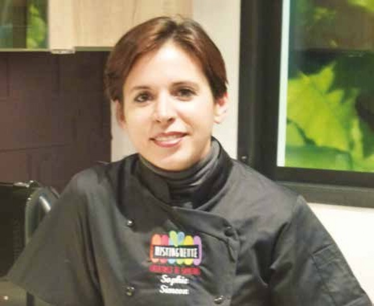 «Mon concept de pâtisserie haut de gamme à domicile se décline à l’événementiel entreprise», indique Sophie Siméon.