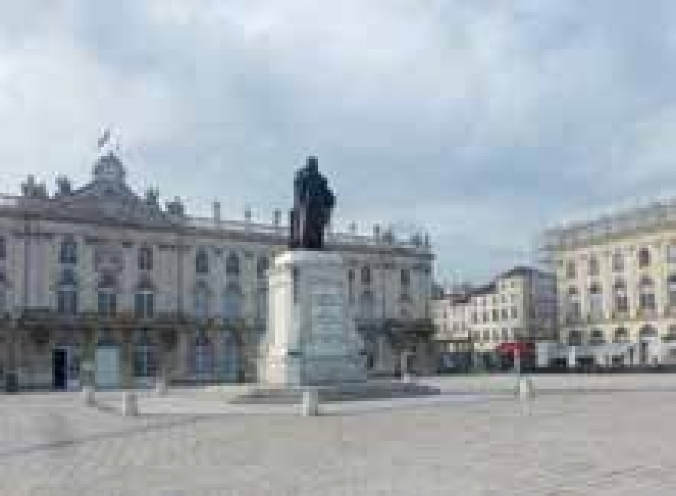 Située au centre historique de Nancy, la place Stanislas appartient à un magnifique ensemble architectural datant du XVIIIe siècle.