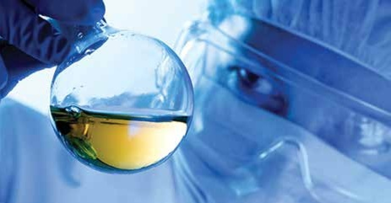 D’après le dernier bilan tiré par l’Union des industries chimiques (UIC) de l’Est, le secteur de la chimie se porte plutôt bien dans la région. 45 000 euros pour l’AIPCSA 45 000 euros ! C’est la subvention que vient d’attribuer le Conseil régional de Lorraine, à l’occasion de sa dernière Commission permanente du 30 juin, à l’Association des industriels de la plateforme de Carling Saint-Avold (AIPCSA). Créée en octobre 2013, l’association regroupe les principaux industriels de la plateforme de Carling et vise à favoriser le développement de la plateforme et du Composite Park (parc d’activités technologiques dédié aux matériaux et énergies d’avenir, implanté sur le territoire de la Communauté de communes du Pays Naborien). «Pour cette année, l’association a pris l’engagement d’améliorer la compétitivité de tous les industriels de la plateforme et à moyen terme à développer l’attractivité de projets tiers. La subvention régionale va permettre de développer le plan d’actions de l’association», assure l’exécutif régional.