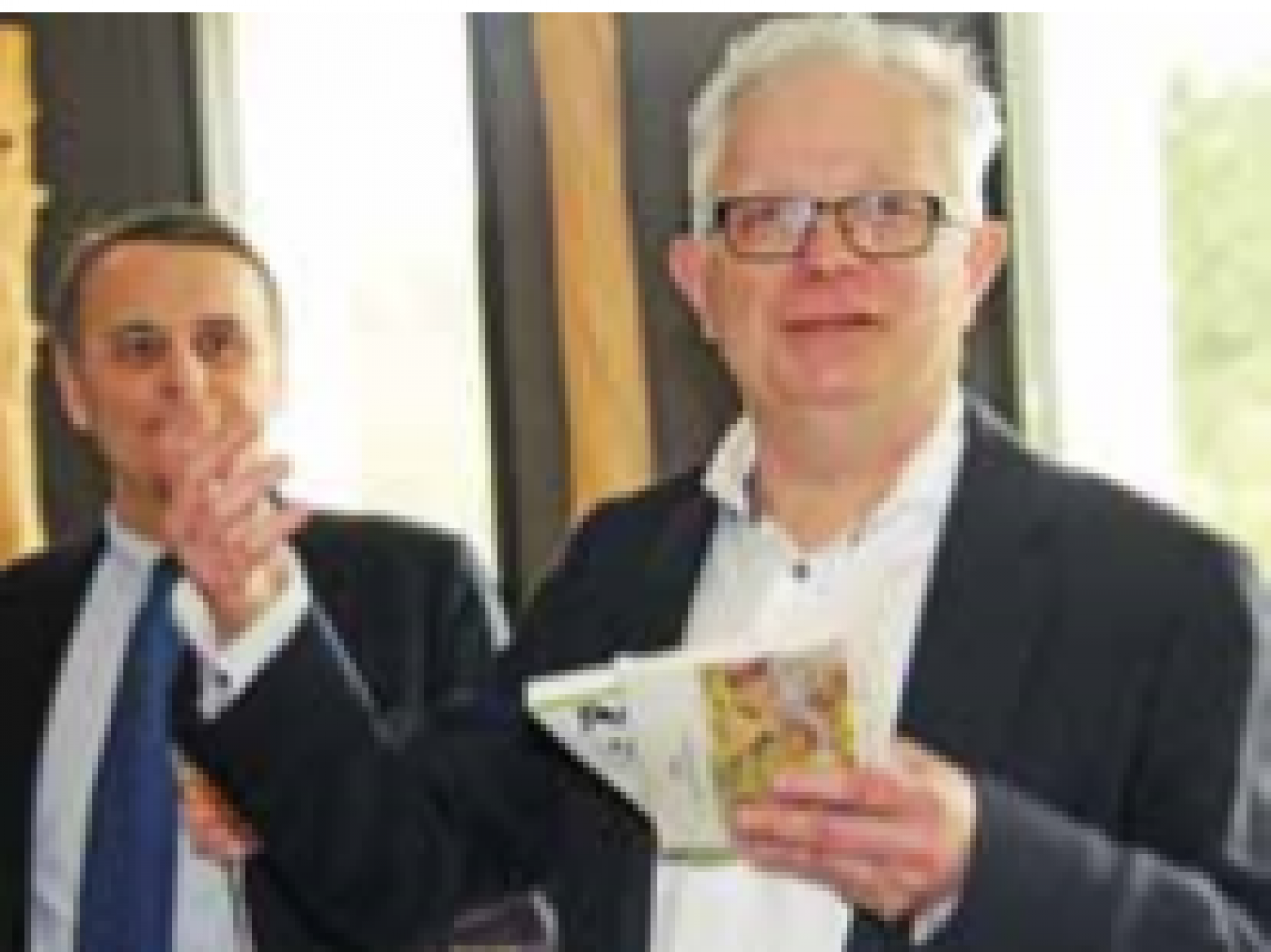 Jean-Paul Labourdette (à droite) et Dominique Auzias, les cofondateurs du Petit Futé, lancent mypetitfute.com en mars prochain. Une révolution dans le secteur.