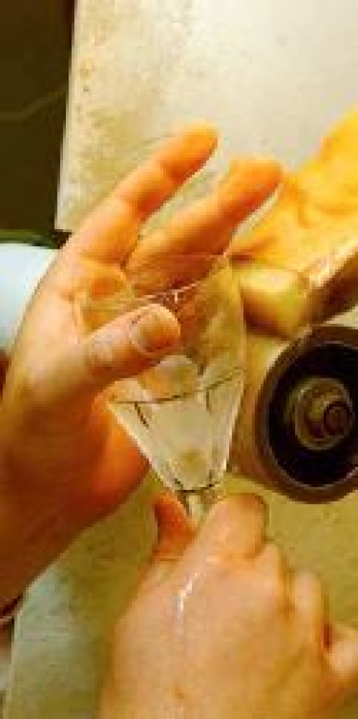 Depuis 1970, le savoir-faire Cristal de Paris parcourt le monde.