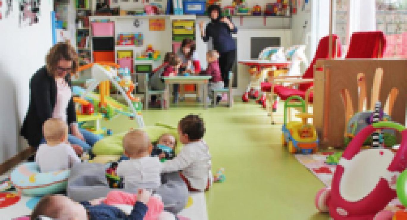 L’équipe de la micro-crèche accueille les enfants dans  un environnement adapté et agréable.