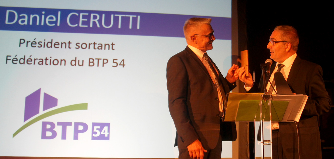 Après six ans passés à la tête de la Fédération du BTP 54, Daniel Cerutti vient de passer la main à Alban Vibrac, pilote de la menuiserie éponyme, à l’occasion de l’AG de la fédération le 14 octobre.