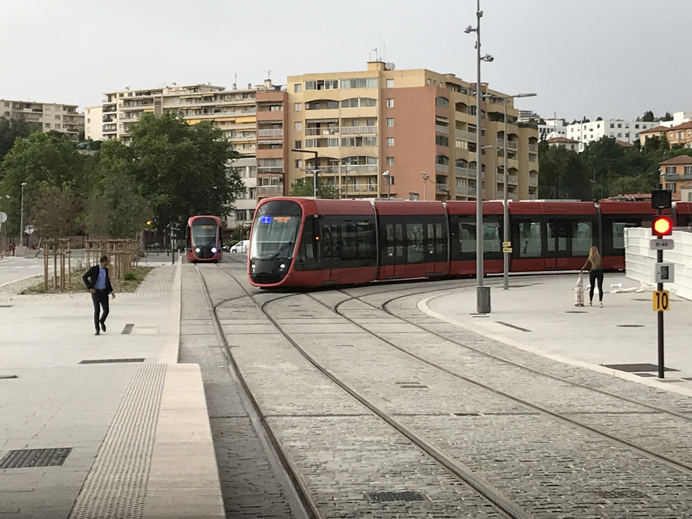 ®O.RAZEMON pour DSI
La deuxième ligne de tram à Nice, l'un des derniers à avoir été inauguré. 

