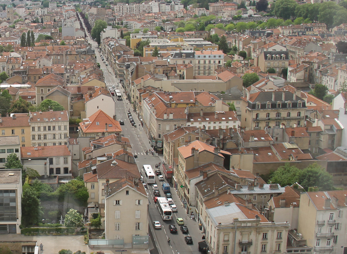 L’immobilier va-t-il faire office de placement, comme valeur refuge pour les Français qui disposent d’une épargne de précaution ?