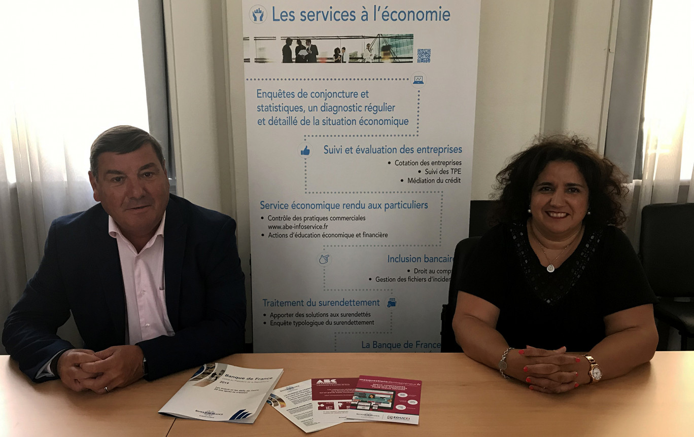 Daniel Dupont, le directeur départemental pour la Meurthe-et-Moselle de la Banque de France et Salima Bouallag, responsable du service des entreprises et correspondante TPE-PME à la Banque de France de Nancy.