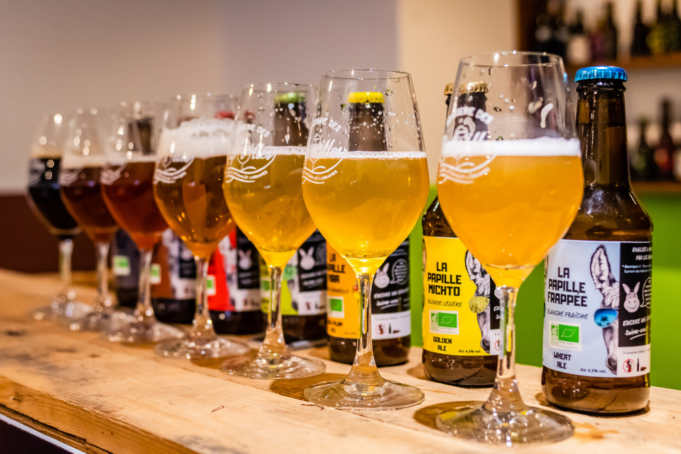 La brasserie des Papi’lles propose une gamme diversifiée de bières artisanales et 100 % naturelles.