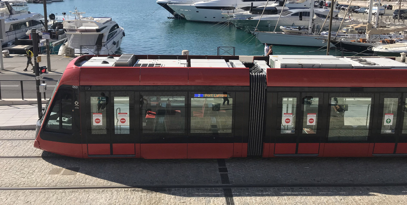 © : Olivier RAZEMON
À l’image du tram de Nice, les opérateurs de transports publics, ainsi que les élus, attendent beaucoup du plan de «verdissement de l’économie.»
