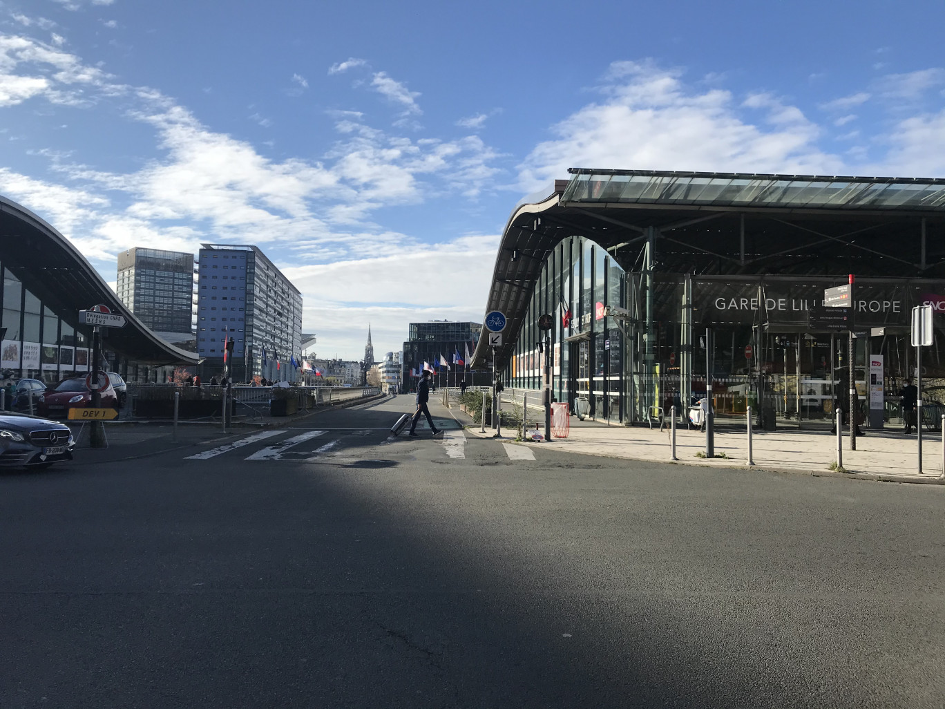 (crédit photo) : Olivier Razemon pour DSI
Avec l’hébergement-restauration, les services aux ménages qui incluent les transports de loisir et les déplacements professionnels devraient connaître le même marasme qu’au début de l’année.