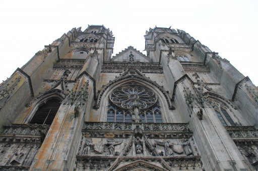 La basilique de Saint-Nicolas-de-Port entend monter dans les tours…