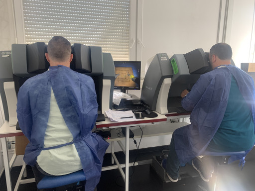 Chirurgiens robotiques vétérinaires formés à Nancy