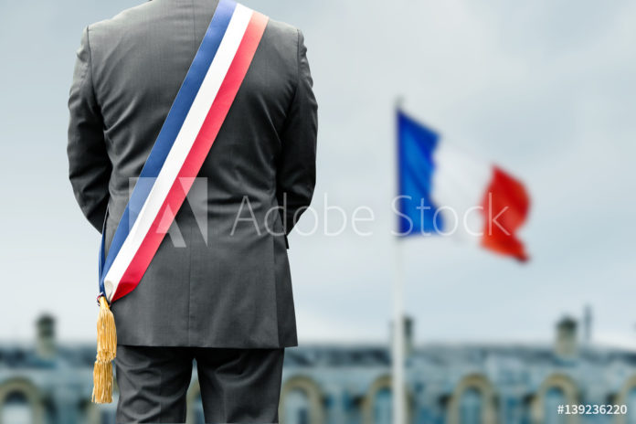 01 P -TL 1933- ZOOM (réforme-rôle du maire)- PHOTO AdobeStock_139236220_Preview